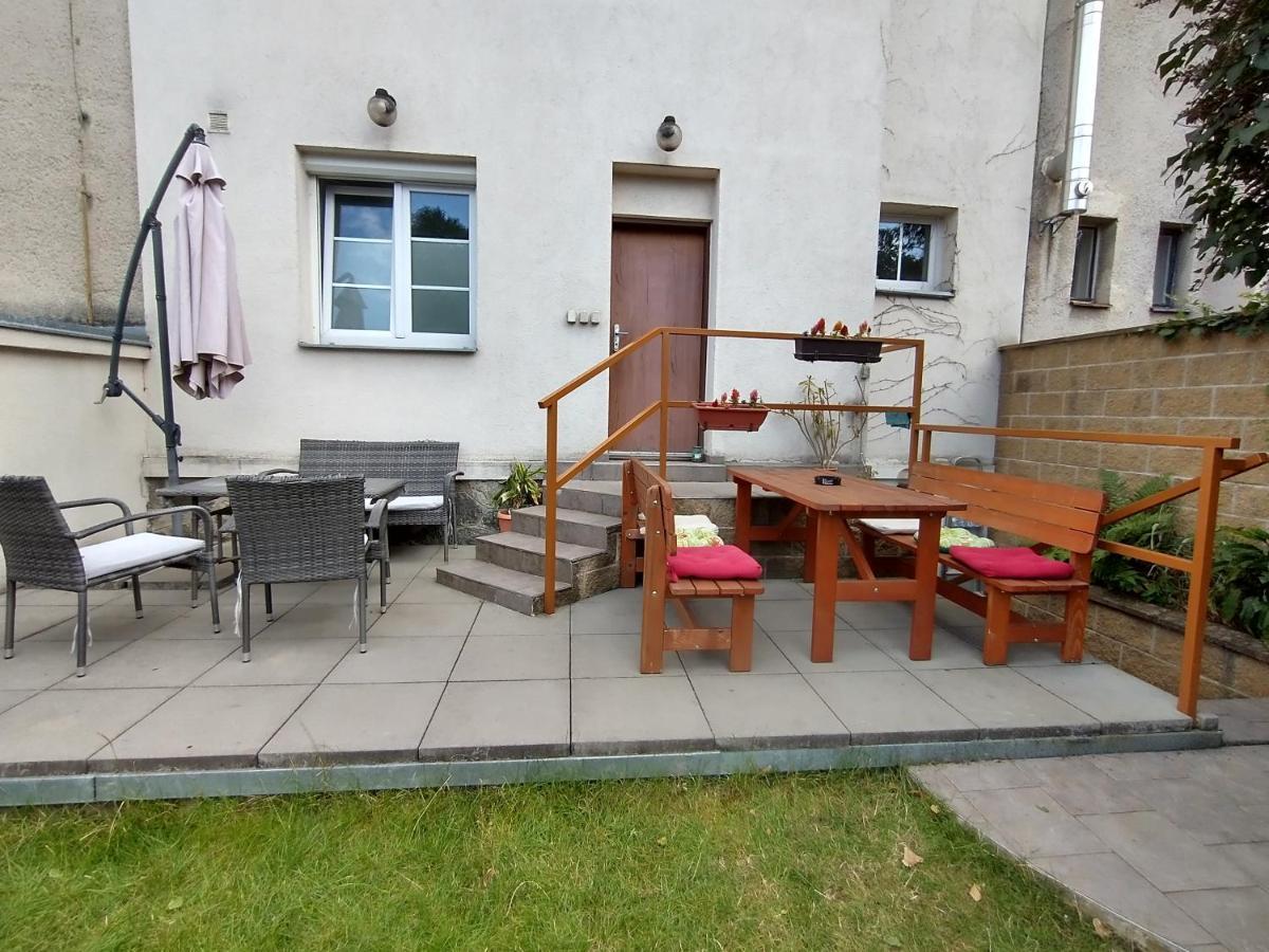 Ferienwohnung Duplex With Garden Prag Exterior foto